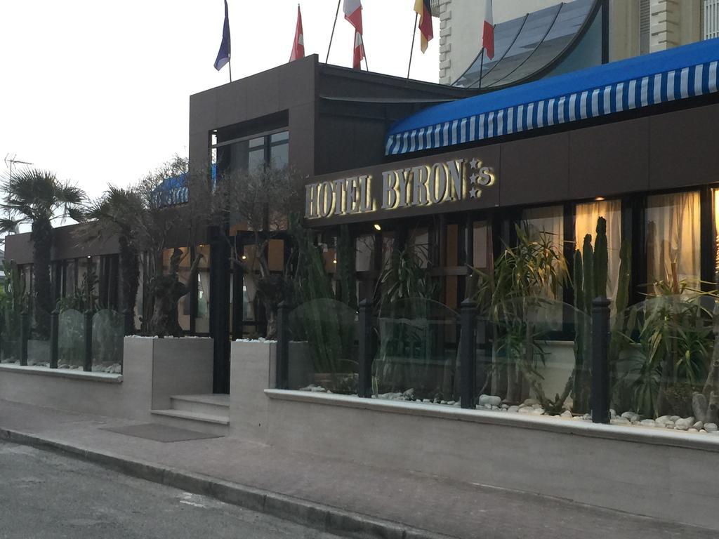 Hotel Byron ミラノ・マリッティマ エクステリア 写真